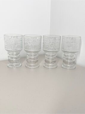 VTG 2001 Lord Of The Rings Set Of 4 Frodo Strider Gandalf Arwen Glasses Goblets